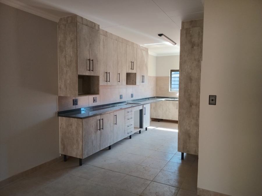 3 Bedroom Property for Sale in Waterval East North West